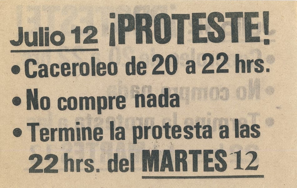 Panfletos de los 80 en Chile contra la dictadura. 